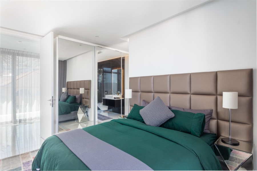 To Let 3 Bedroom Property for Rent in Bantry Bay Western Cape